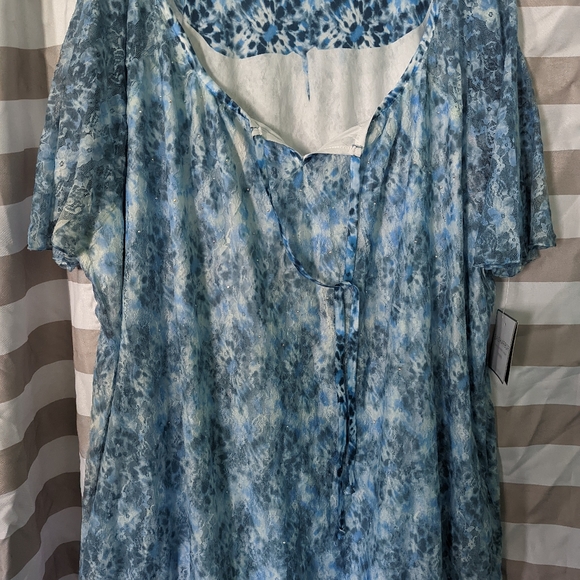 Sag Harbor Tops - Womens Beautiful Blue Floral Blouse 2x PLUS NWT
